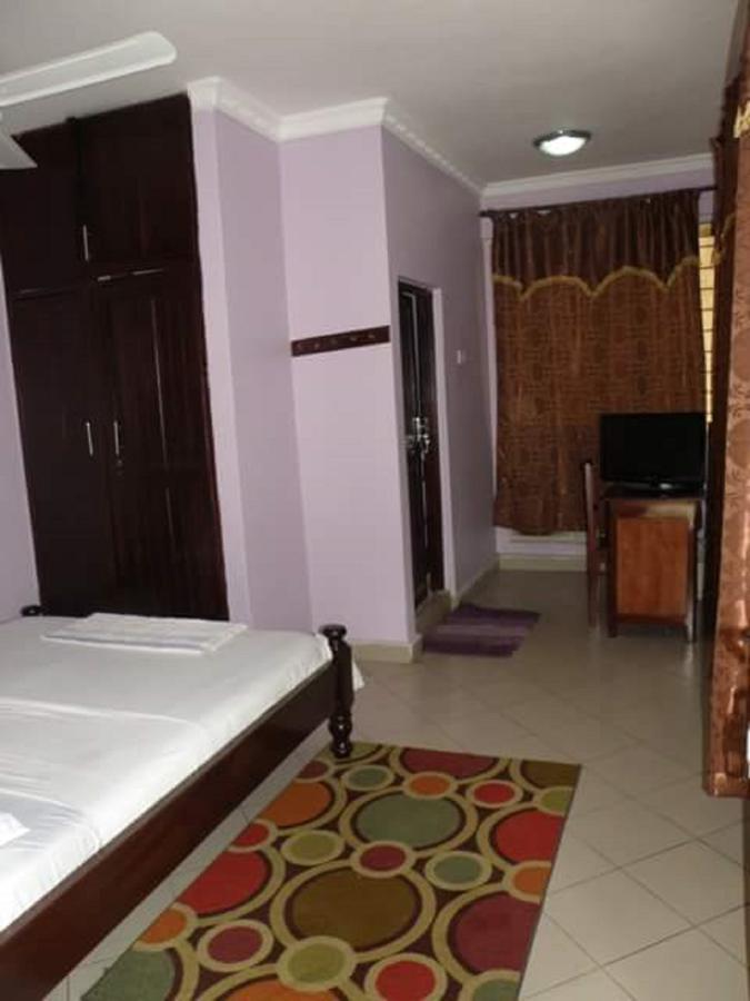 Kibodya Hotel Nkrumah Dar es Salaam Bagian luar foto
